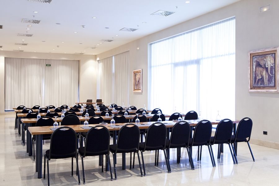 AC Hotel Alcalá de Henares by Marriott Negócio foto