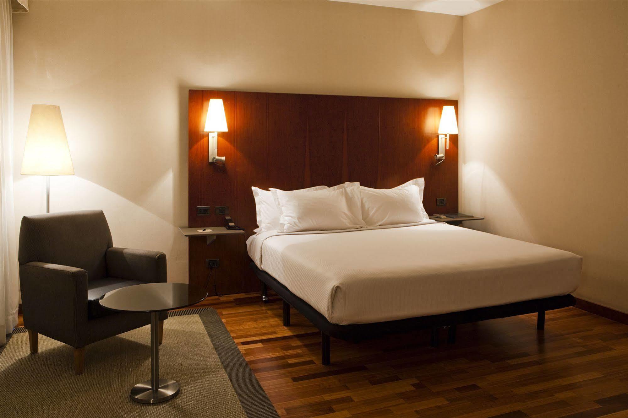 AC Hotel Alcalá de Henares by Marriott Quarto foto